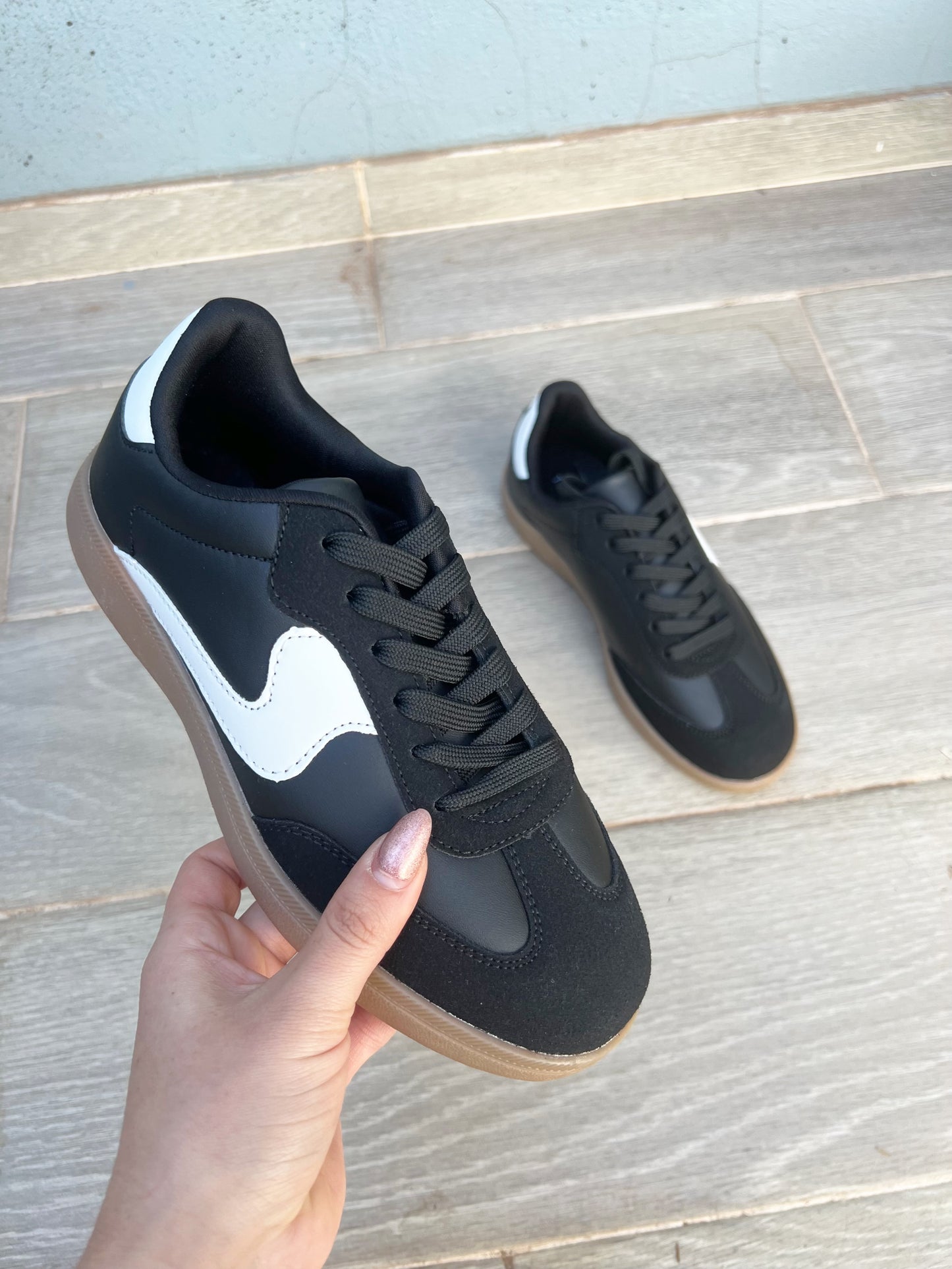 Tenis