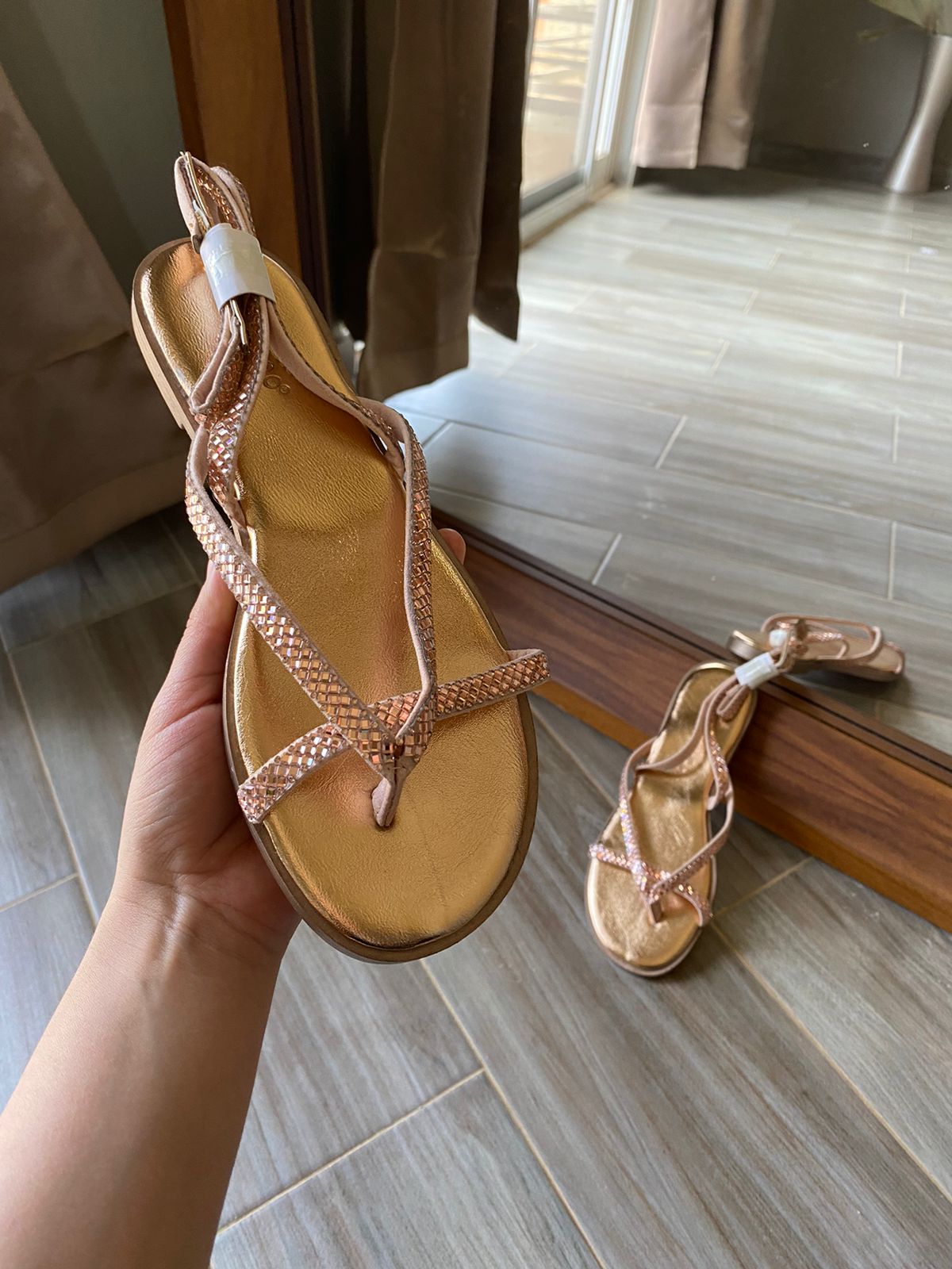 Sandalia con brillos