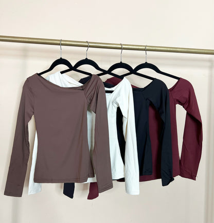 Blusa a un hombro